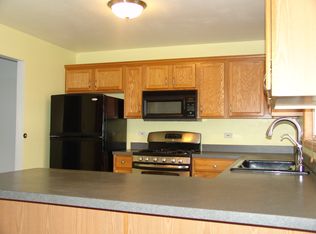 1586 Fox Hound Trl, Beecher, IL 60401