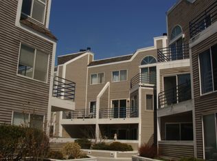 125 Harbour Close, New Haven, CT 06519