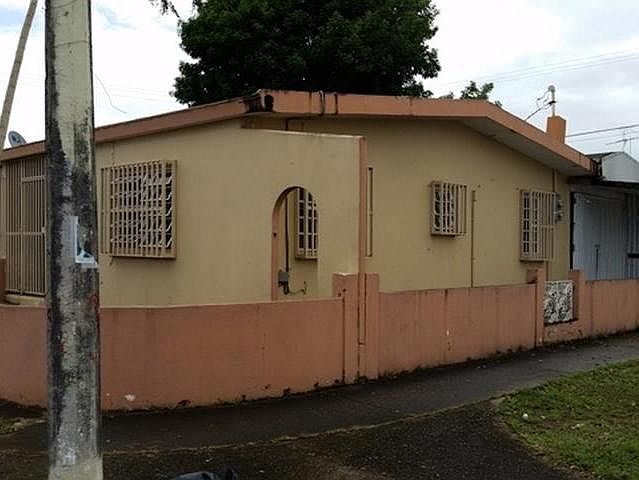 1st image of 676 Calle Casimiro Duchesne