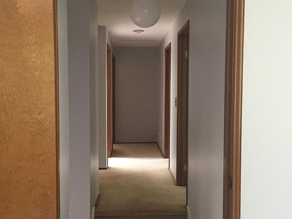 5th image of 18114 NE 100th Ct