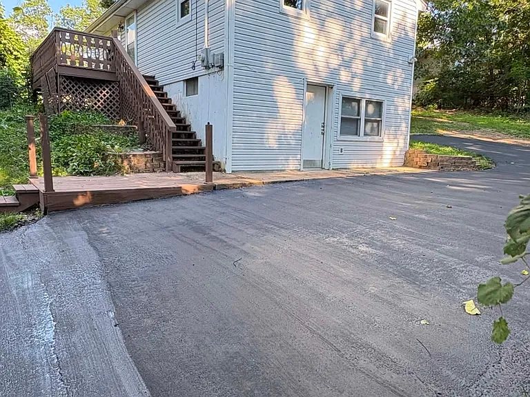 2809 Rose Hill Dr — Photo 12