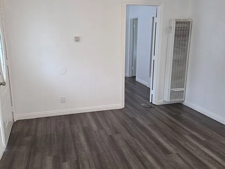 560 E Oakland Ave — Photo 21
