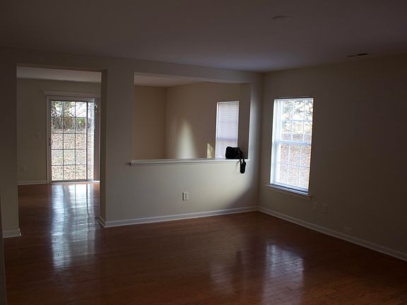 3rd image of 6005 Namozine Ct