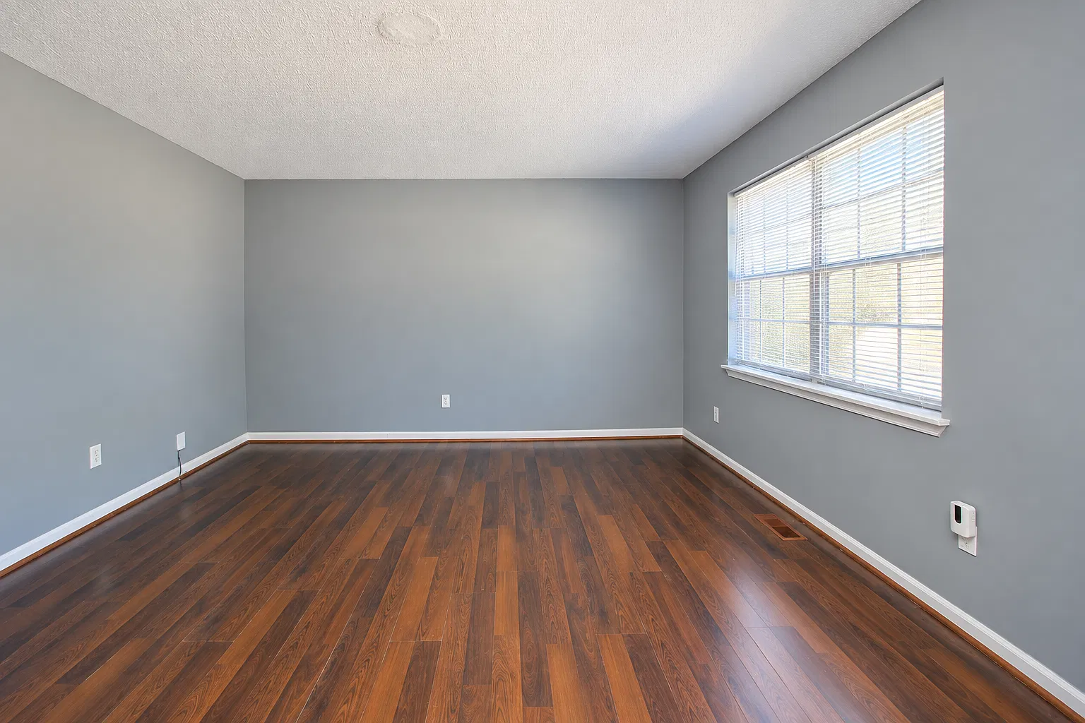 721 14th Avenue Northwest - 1 — Photo 3