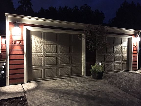 Garage Night
