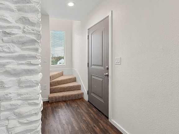 3rd image of 7305 Grand Canyon Dr #A