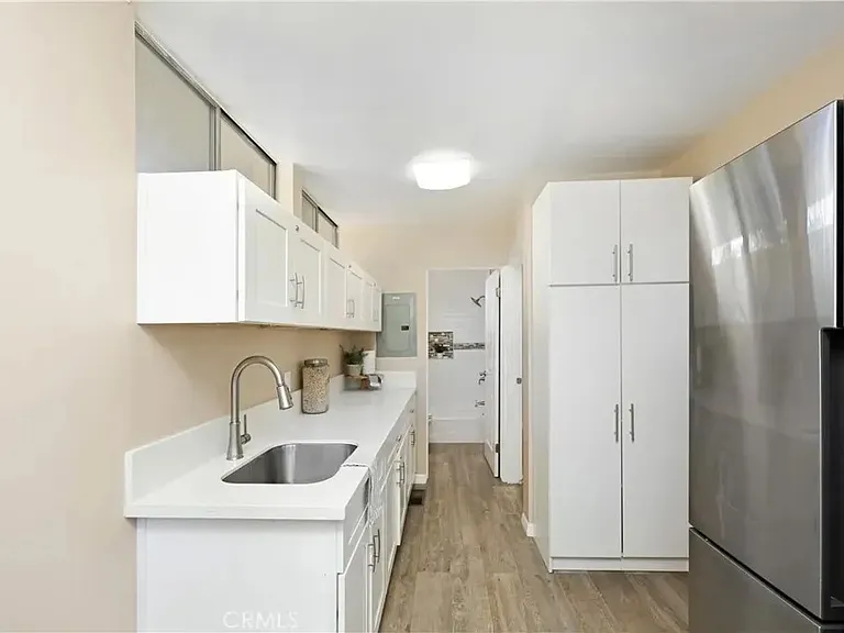 9844 Pangborn Ave — Photo 31