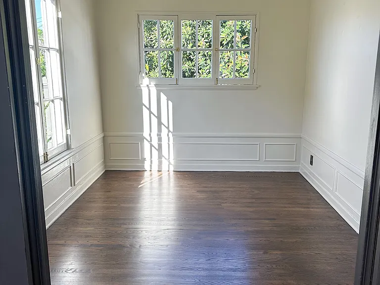 119 S Flores St #1/2 — Photo 9