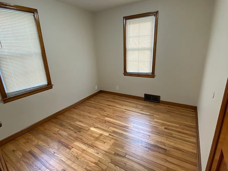 3235 Vine St — Photo 20