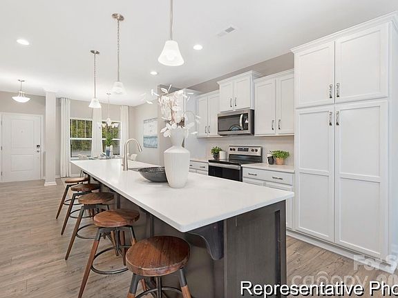 4th image of 160 Peak View Rd #14P