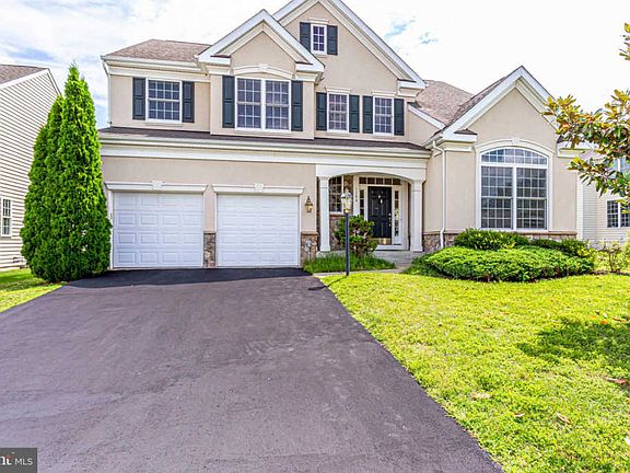 2nd image of 8354 Mineral Springs Dr