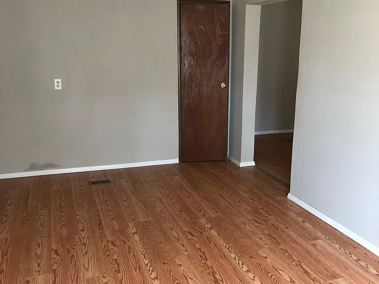 295 Stardust Dr — Photo 13