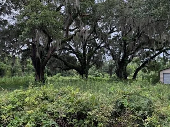 5705 Oakhill Rd, Sumter, SC 29154