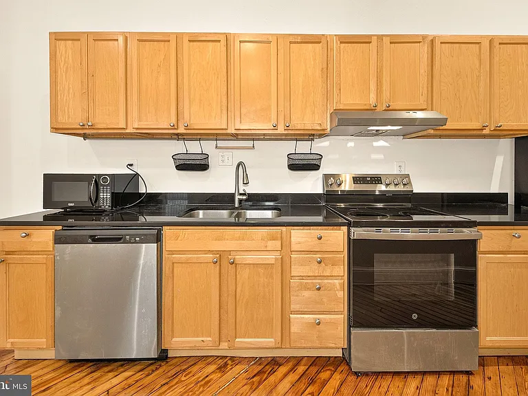 1213 12th St NW #A — Photo 17