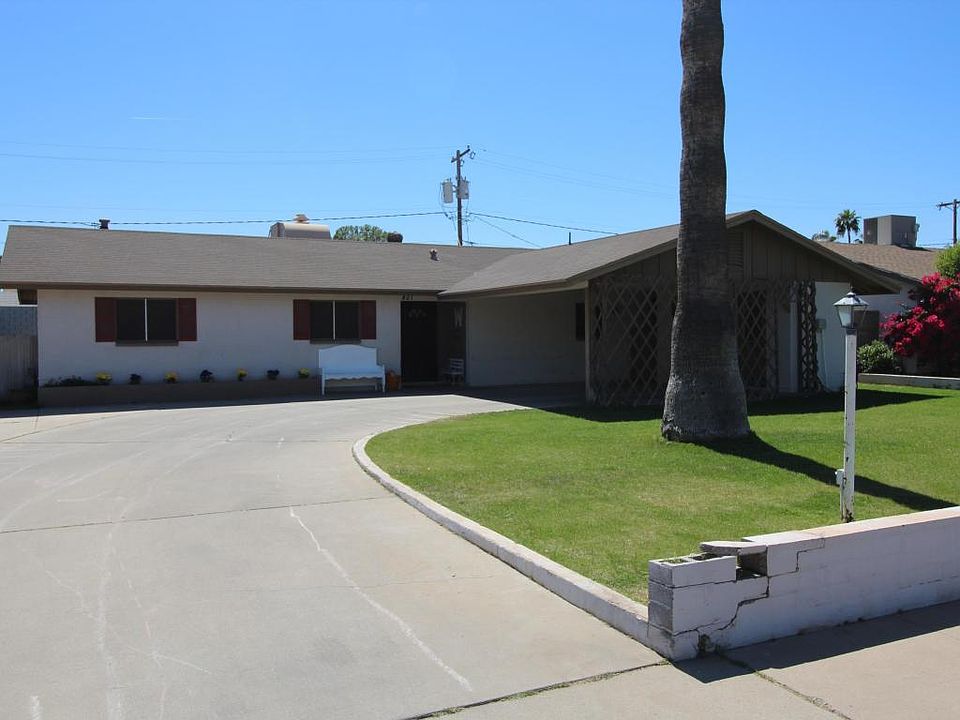 1st image of 421 E 10th Pl