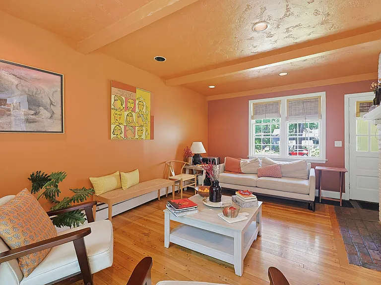 12 Carriage Dr — Photo 22