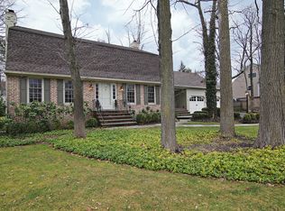 10 Carleen Ct, Summit, NJ 07901