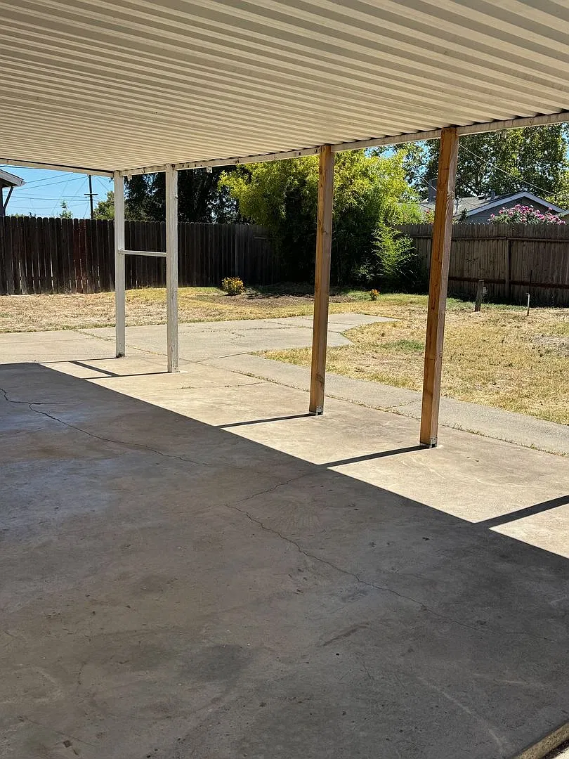 3 Bedroom 1 bath home in Citrus Heights, CA — Photo 4
