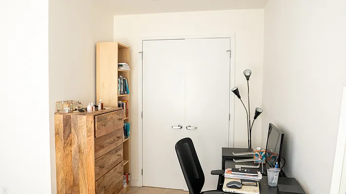 Rented by Nooklyn NYC LLC | media 12