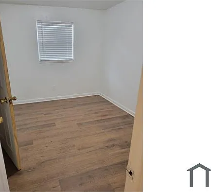 3 bed, 1300 sqft, $1,300 — Photo 4