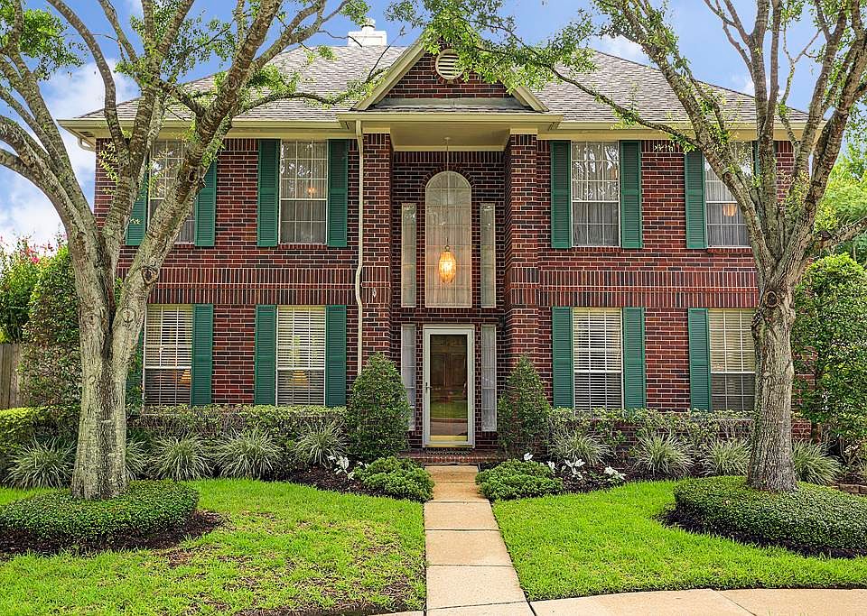 1st image of 4407 Village Heights Ct