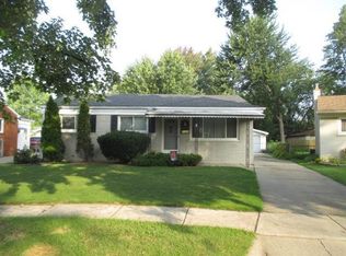 32513 Vandover St, Saint Clair Shores, MI 48082