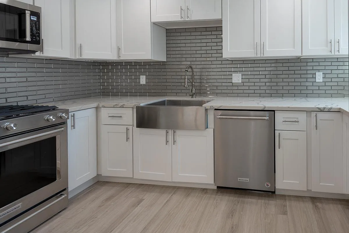 1 bed, 450 sqft, $2,650 — Photo 3