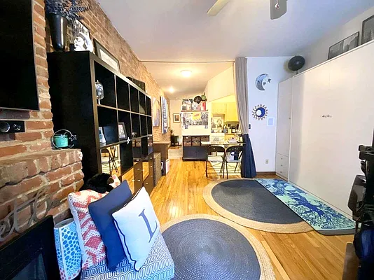 Rented by Manhattan Spaces | media 14