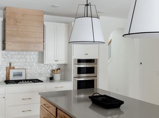 4852 Hanson Rd, Shoreview, MN 55126