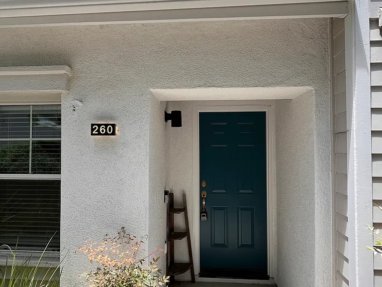 820 Harbor Cliff Way #260 — Photo 4