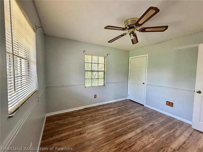 3824 Citroen Dr — Photo 7
