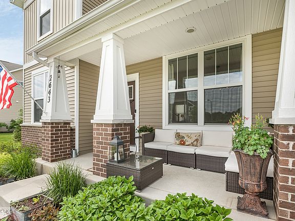 Look at this front porch!