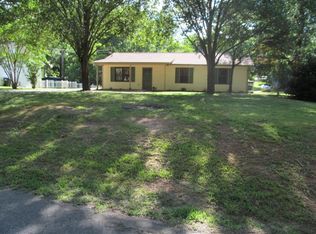 3250 Halifax Dr, Cumming, GA 30041