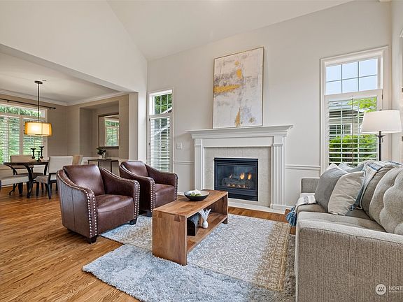 3rd image of 695 NW Everwood Drive