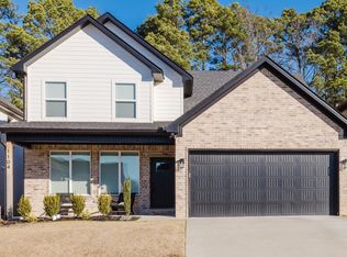 1104 Grand Teton Dr, Benton, AR 72019