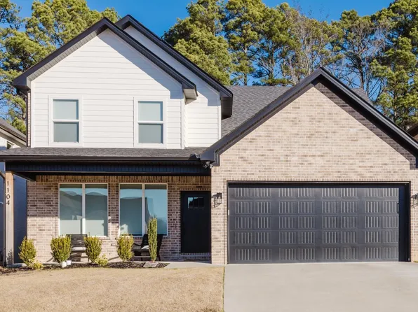1104 Grand Teton Dr, Benton, AR 72019