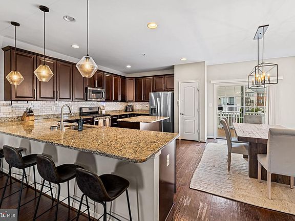 4th image of 901 Ramble Run Rd