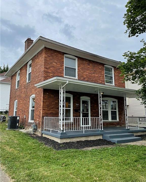 1st image of 602 Bowen St