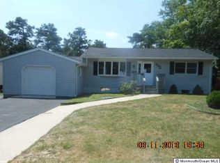 531 Alfred Rd, South Toms River, NJ 08757