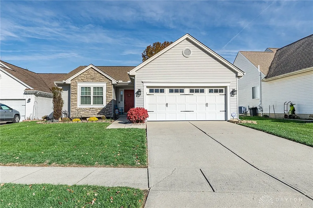 162 Catherine Ct photo 1