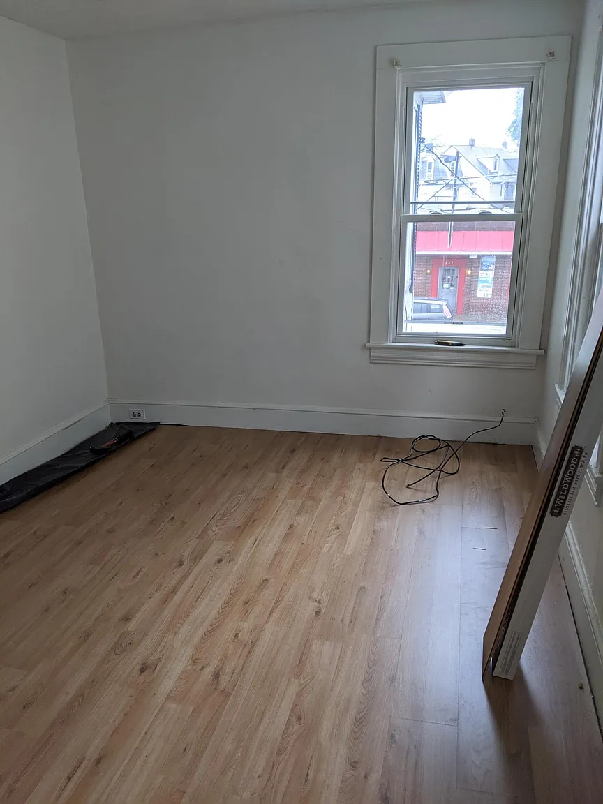 230 North Broadway photo 1