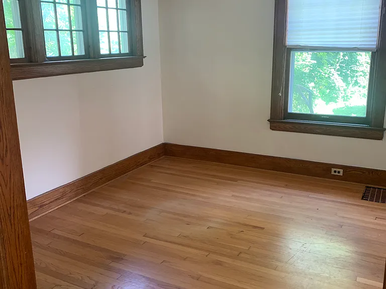 1317 Wells St — Photo 11