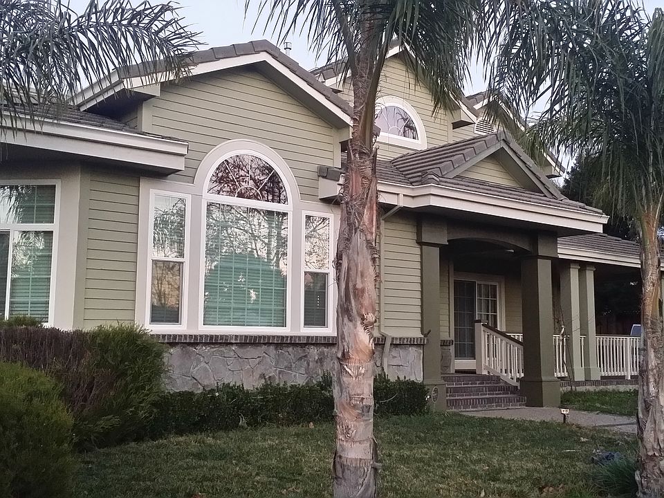 2nd image of 1837 Ayers Rd