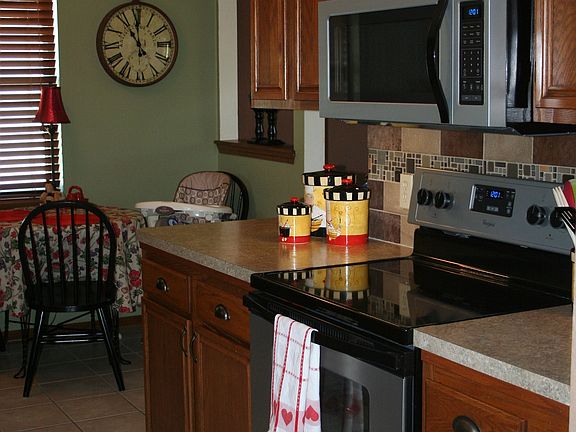 Kitchen (from entry)