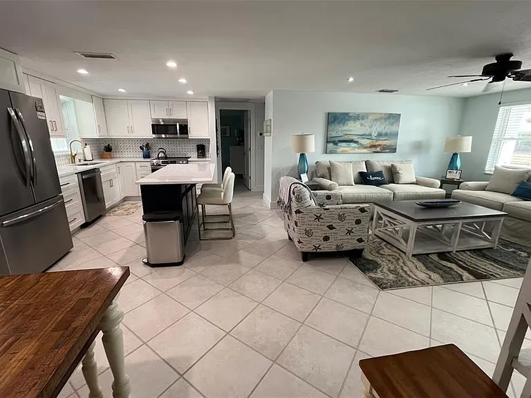 345 Avenida Leona — Photo 12