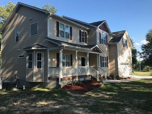 1641 Holly Creek Ln — Photo 31
