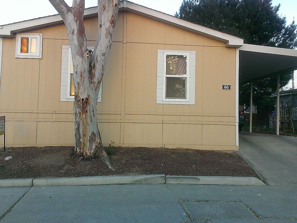 1st image of 913 S Grand Ave Space 66