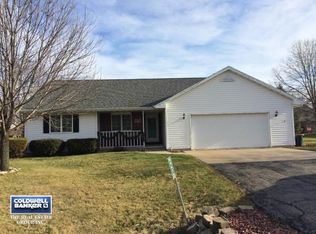 N9636 Emerald Ln, Appleton, WI 54915