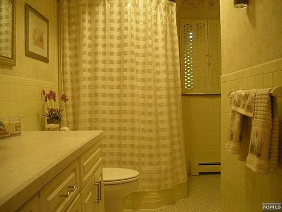 Full Bath