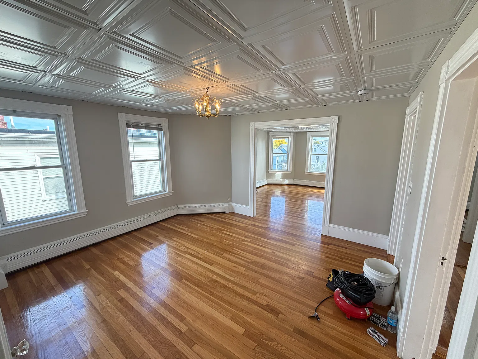 2 bed, 1100 sqft, $2,700 — Photo 1
